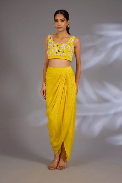 Yellow Cape Set